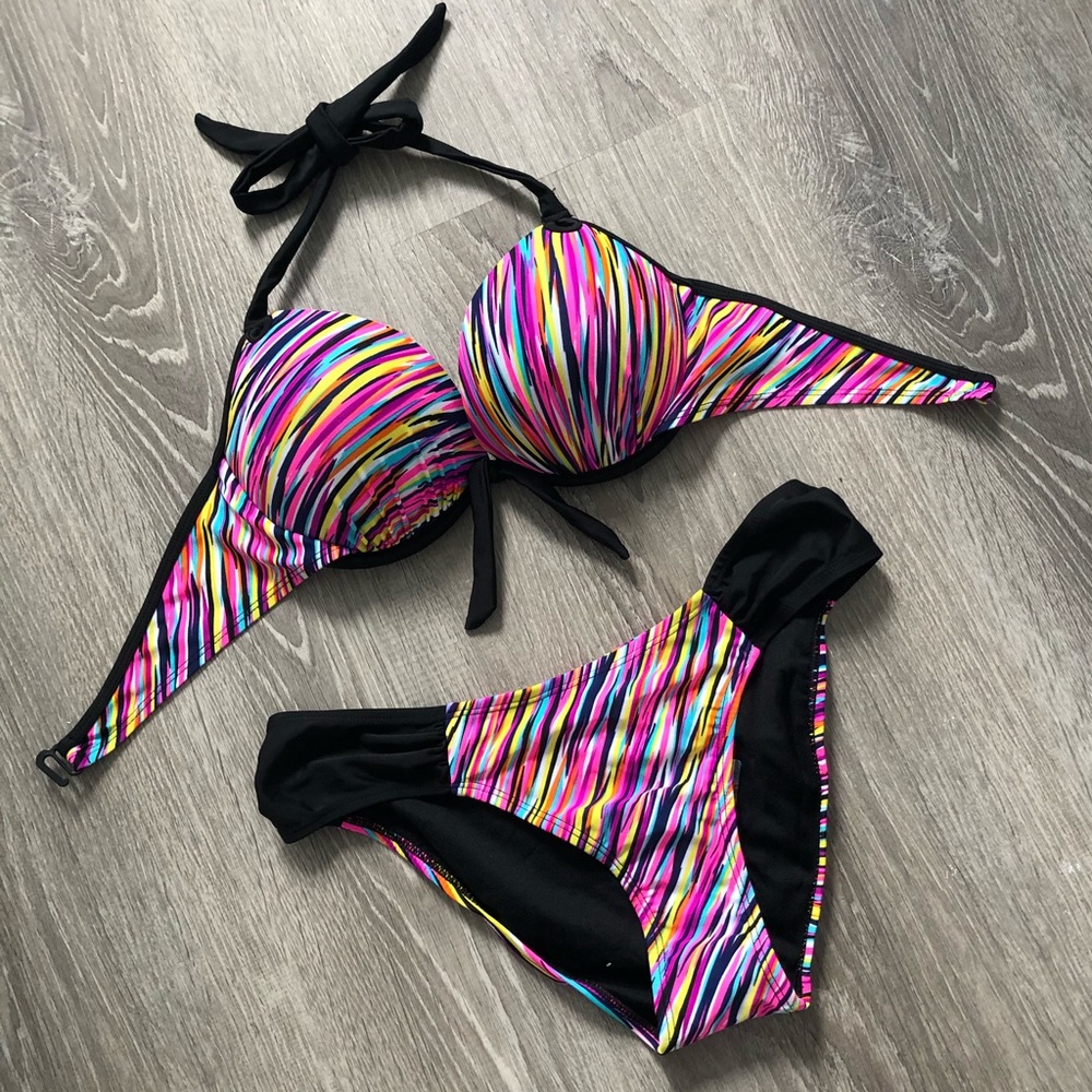 BNWT bright push up bikini set size M